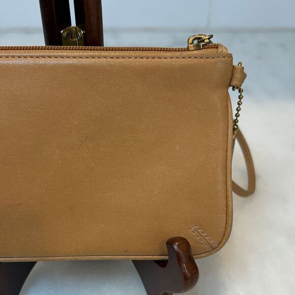 Coach Wristlet Bag Purse Smooth Leather tan Wallet Pouch Clutch - Picture 7 of 14